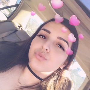 Meet your Posher, Selina